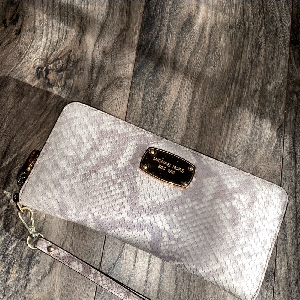 Michael Kors wallet